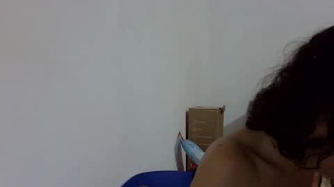 Snapshot of elizabeth_martinez_ chatting on 11, 11, 2025 Elizabeth Martinez online show from 11, 11, 2025