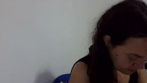 Snapshot of elizabeth_martinez_ chatting on 12, 11, 2025 Elizabeth Martinez online show from 12, 11, 2025