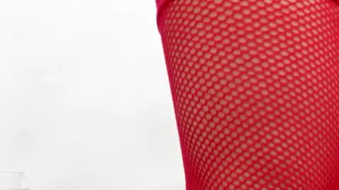 Elizabeth Mathure online show from 5, 10, 2025