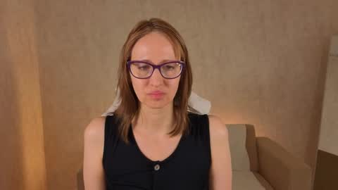 Elizabeth online show from 10, 4, 2026