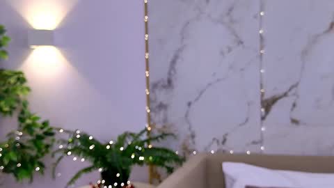 Elizabeth online show from 22, 12, 2025