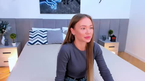 Snapshot of elizabethholt chatting on 14, 10, 2025 elizabethholt online show from 14, 10, 2025