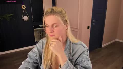 elizabethmad online show from 16, 9, 2025