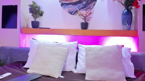   online show from 11, 3, 2026