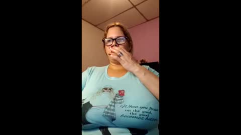Snapshot of elizabethtaylor1 chatting on 26, 4, 2026 Elizabeth online show from 26, 4, 2026