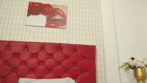 Snapshot of elizabetth_roman chatting on 7, 1, 2026 elizabetth_roman online show from 7, 1, 2026