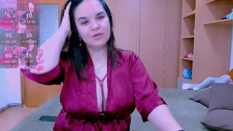 Snapshot of ella_diamonds chatting on 27, 10, 2025 Ella online show from 27, 10, 2025