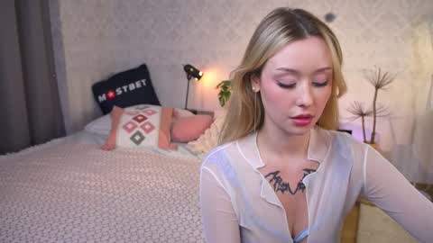 Ella      NEXT STREAM 21 november online show from 19, 12, 2024