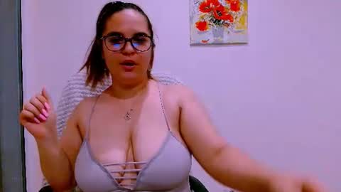 Ella online show from 22, 7, 2026