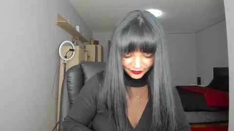 Ella online show from 28, 9, 2025