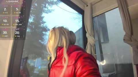 ella_vee online show from 6, 2, 2026