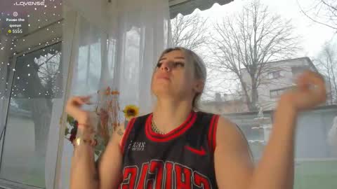 ella_vee online show from 23, 3, 2026