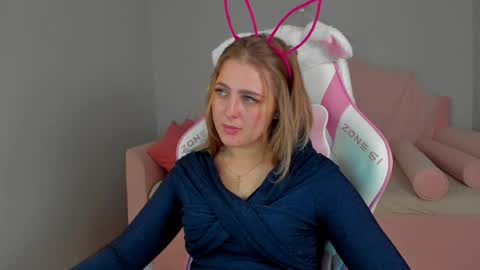EllaBells online show from 14, 4, 2026