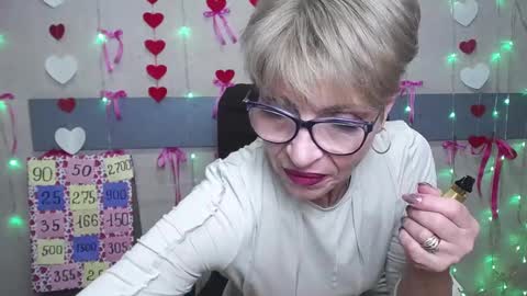 Snapshot of ellabonito chatting on 5, 2, 2025 EllaBonito online show from 5, 2, 2025