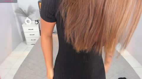 Snapshot of ellabrown_ chatting on 28, 5, 2026 SINGLE PO online show from 28, 5, 2026