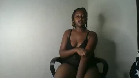 ellah-simone online show from 4, 5, 2026