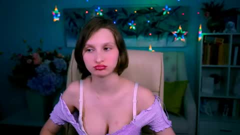 Snapshot of ellahorton chatting on 29, 5, 2026 Ella online show from 29, 5, 2026