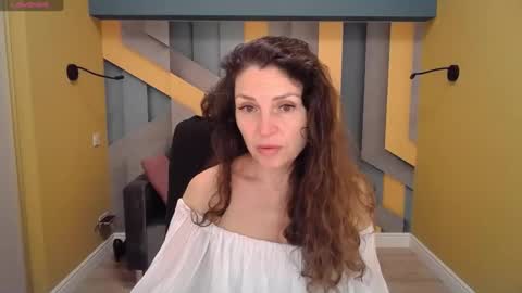 EllaLongs online show from 25, 1, 2025