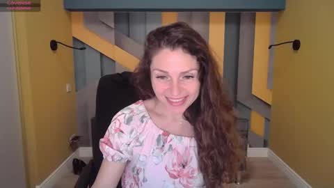 EllaLongs online show from 4, 2, 2025