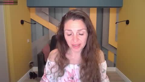 EllaLongs online show from 7, 2, 2025