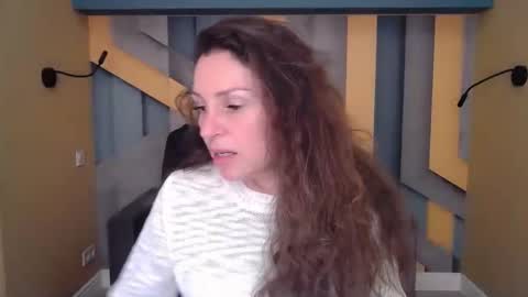 EllaLongs online show from 28, 9, 2025