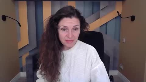 EllaLongs online show from 19, 10, 2025