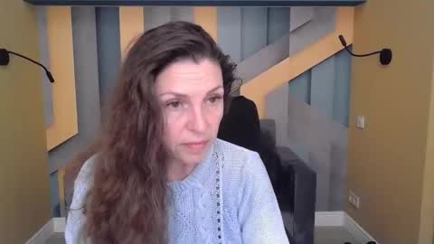 EllaLongs online show from 22, 10, 2025