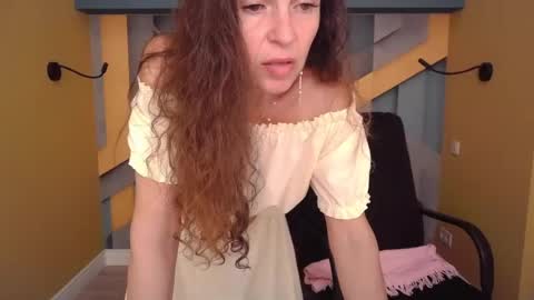 EllaLongs online show from 19, 6, 2026