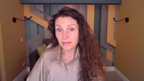 EllaLongs online show from 15, 7, 2026