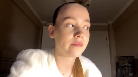 Ella online show from 16, 9, 2025