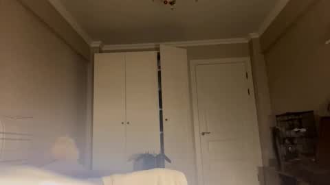 Ella online show from 2, 10, 2025