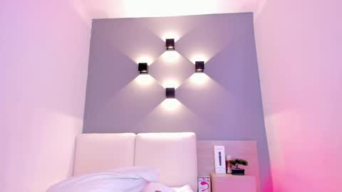 Ella online show from 12, 1, 2025