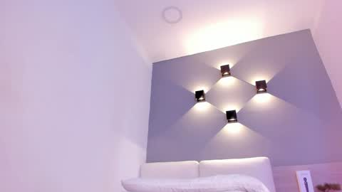 Ella online show from 28, 1, 2025