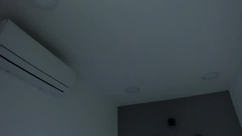 Ella online show from 10, 2, 2025