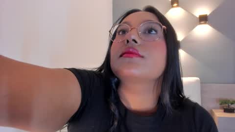 Ella online show from 19, 9, 2025