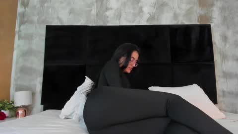  ella  online show from 6, 3, 2025