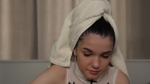 Ella online show from 12, 9, 2025