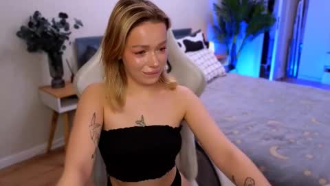 Ella online show from 15, 12, 2025