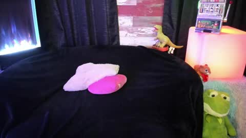 Snapshot of elle4you chatting on 29, 9, 2025 ELLE online show from 29, 9, 2025