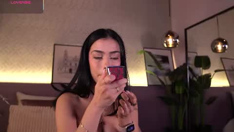 Snapshot of ellediane chatting on 27, 6, 2026 Elle Diane online show from 27, 6, 2026