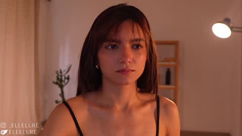 Snapshot of ellelure_ chatting on 1, 2, 2025 Linda Restrepo online show from 1, 2, 2025