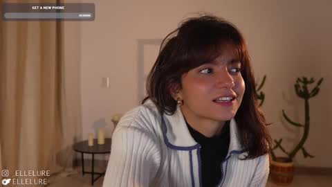 Snapshot of ellelure_ chatting on 25, 2, 2025 Linda Restrepo online show from 25, 2, 2025