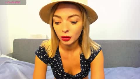 ellen_flow online show from 8, 10, 2025