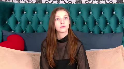 Snapshot of ellenbush chatting on 10, 10, 2025 EllenBush online show from 10, 10, 2025