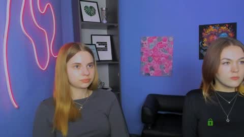 Snapshot of elli_ashley chatting on 6, 4, 2026 Ashley online show from 6, 4, 2026