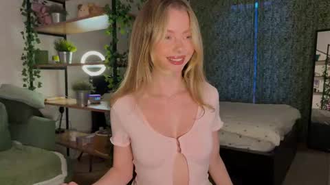 Ellie  --- Ill see you either on Friday or Saturday and definitely on Sunday  online show from 27, 3, 2026