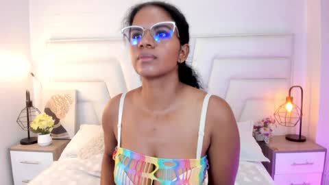  Ellie   online show from 22, 1, 2025