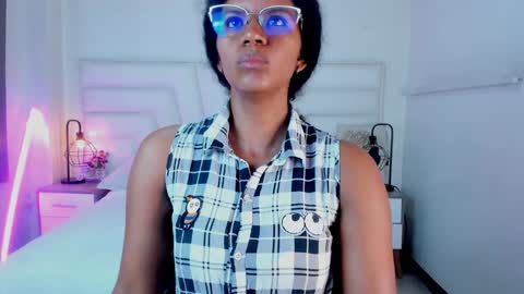  Ellie   online show from 31, 1, 2025