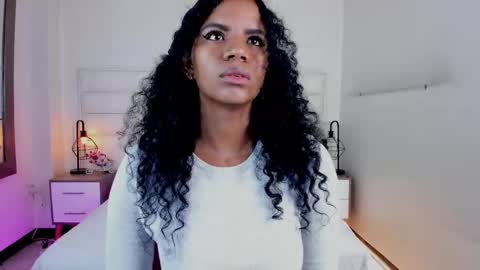  Ellie   online show from 18, 2, 2025