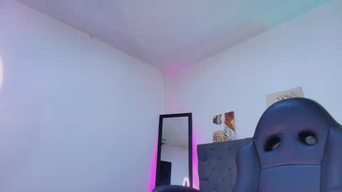  Ellie   online show from 11, 9, 2025